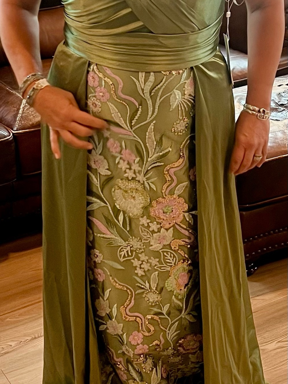 Off-Shoulder Olive Floral Embroidered Evening Gown - Picture 5 of 7